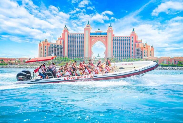 Dubai - New Year's Eve Fireworks show on a Speedboat - The Sum Up