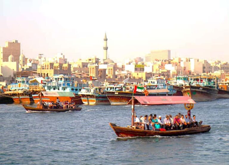 Dubai: Old Town Walking Tour, Wonder Bus, Gold & Spice Souk - Exploring Dubai’s Old Town: A Practical Perspective