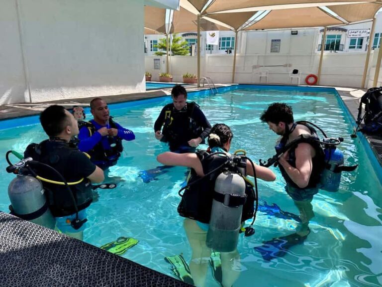 Dubai: PADI Open Water Diver Course Lite - Practical Details: What to Bring & What to Keep in Mind