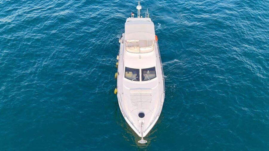Dubai: Private Luxury Cruise on a Stylish 50ft Yacht