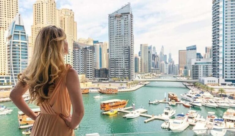 Dubai: Traditional and Modern Tour with Burj Khalifa Ticket - Modern Dubai: From Jumeirah to Dubai Marina