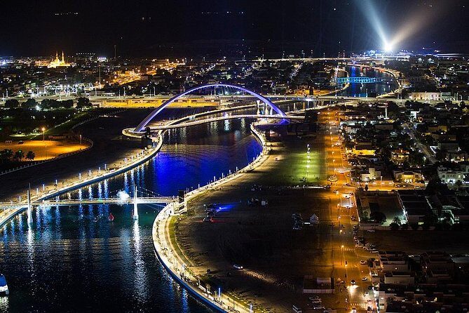 Dubai Water Canal Modern Yacht Cruise: Luxury, Scenic Views Await - Who Should Consider This Experience?