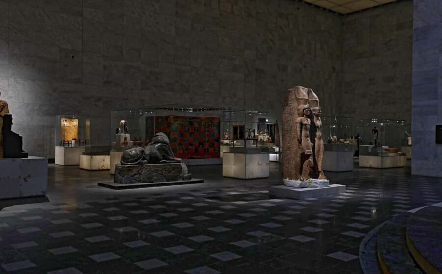 Egyptian Museum and Mummies Museum Private Day Tour