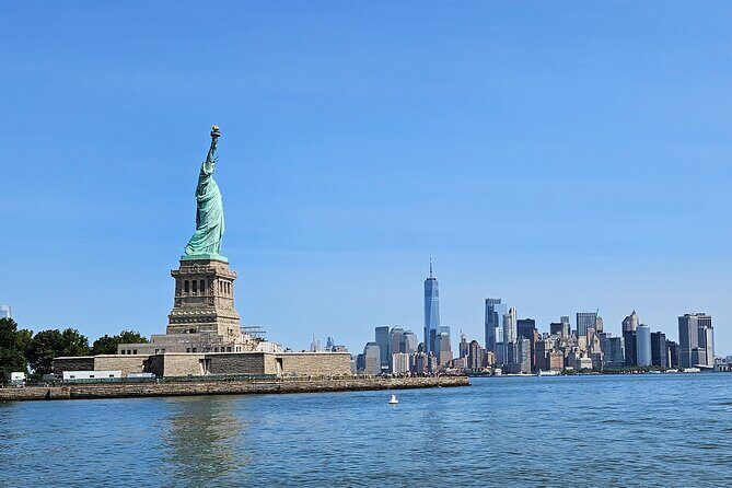 Ellis Island and Statue of Liberty Tour - The Guide and Group Size