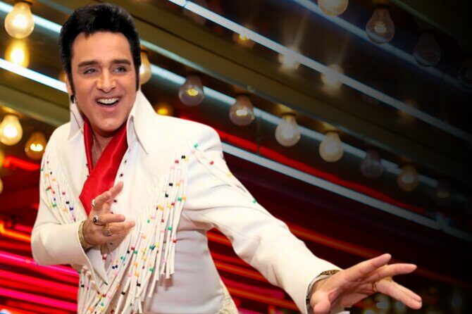Elvis Show the Spirit of the King - Authenticity and Audience Reactions
