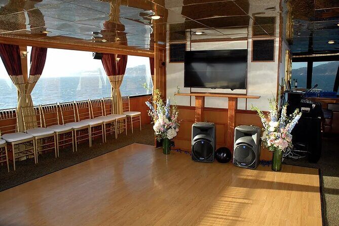 Empress Yacht San Francisco New Years Eve Party Cruise - The Sum Up