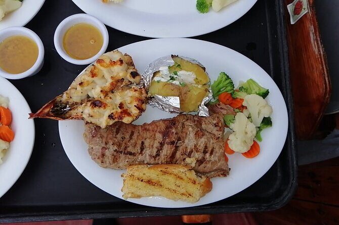 Enjoy The Spanish Galeon with a Romantic Night Dinner in Cancun - What Past Guests Say