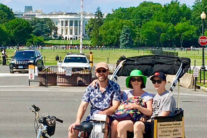 Essential Monuments & Memorials Tour - Stop 3: Lincoln Memorial