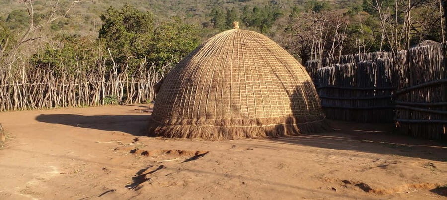 Eswatini:Cultural Village, City Tour and Waterfall Tour
