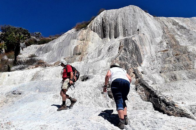 Exclusive Private Tour: Hierve el Agua with Hike, Mezcal & Gastronomy - Transportation & Comfort