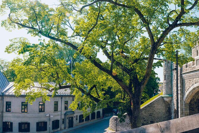 Exclusive Quebec Private Garrison Club Garden BBQ Luncheon - Who Should Consider This Experience?