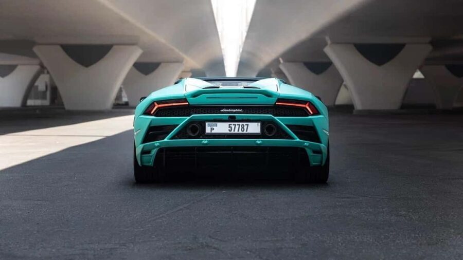 Experience Dubai in a Lamborghini - What to Expect During Your Dubai Lamborghini Experience