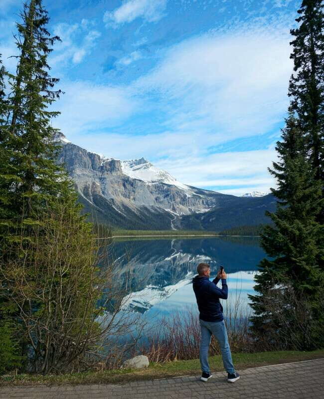 Explore 9 Iconic Banff Spots in 1 Epic Day!(Pax 12/Group)