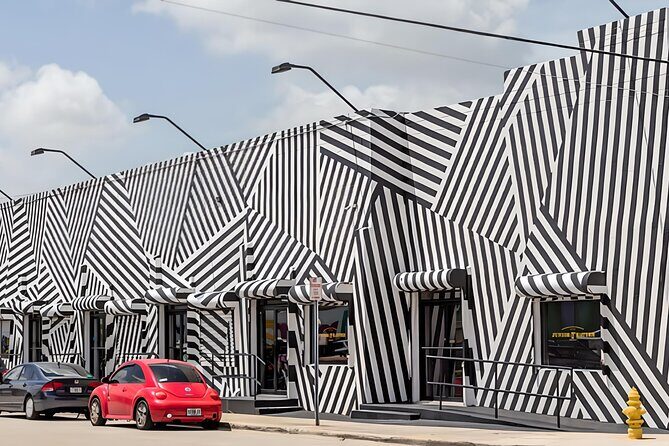 Explore in the Vibrant Art Scene of Wynwood Art Private Tour - The Sum Up