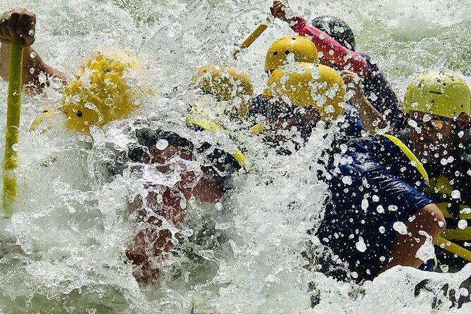 Extreme Class V Whitewater Rafting on the Gauley River WV (Fall Only) - Gear and Conditions