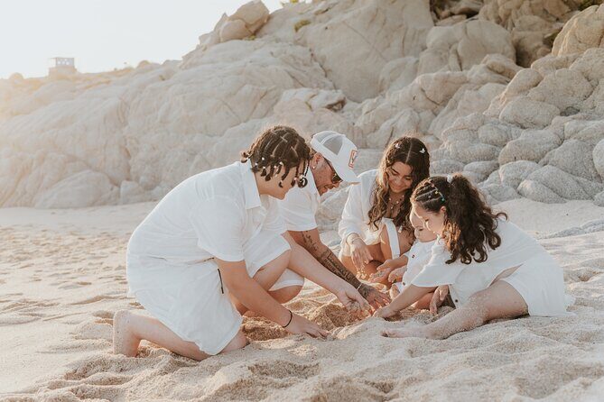 Family photo shoot on beach monuments - How the Itinerary Unfolds