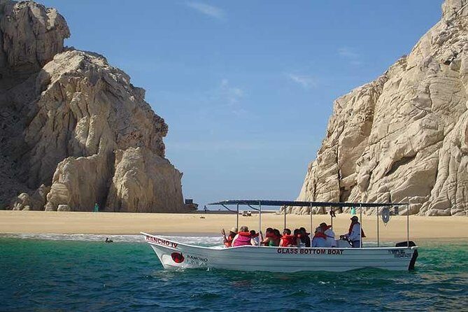 Famous Arch tour with Glass Bottom Boat. - The Experience from a Traveler’s Perspective
