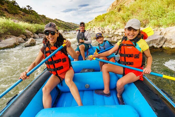 Far Flung Adventures Rio Grande Racecourse - The Group Experience and Booking Details