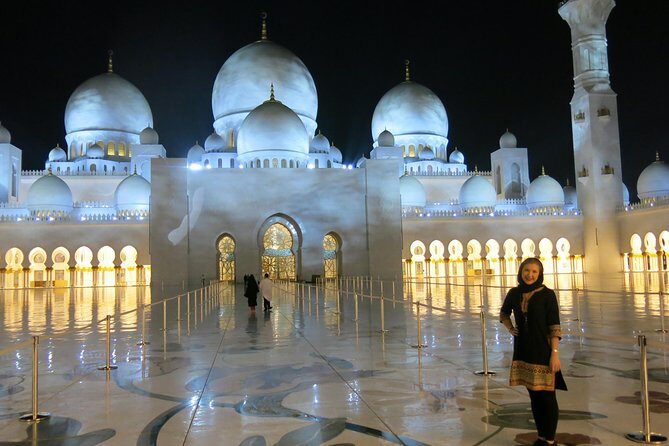 Ferrari World Theme Park and Abu Dhabi Tour with Pick Up - Who Will Love This Tour?