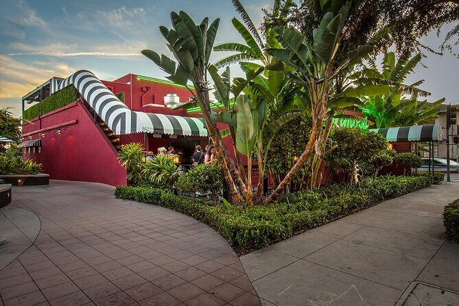 Food and Drink Tasting at the Historic Formosa Cafe - Who Should Consider This Tour?