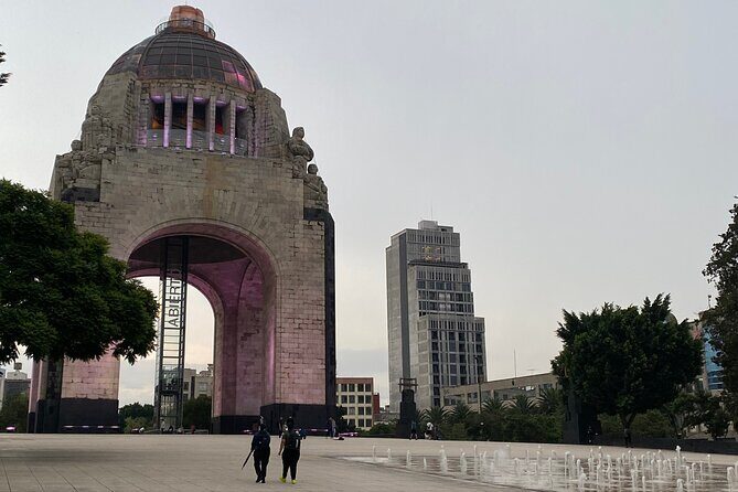 Free Mexico City Centre Tour - Walking Through the Streets