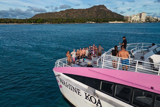 Friday Night Waikiki Fireworks Catamaran Cruise - The Experience: What You Can Expect