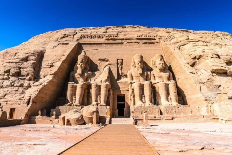 From Aswan: Abu Simbel Ramses and Nefertari Temples Day Trip - Exploring the Abu Simbel Experience
