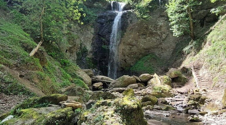 From Baku: Astara Day Trip with Sim Waterfall Hike - Who Should Consider This Trip?