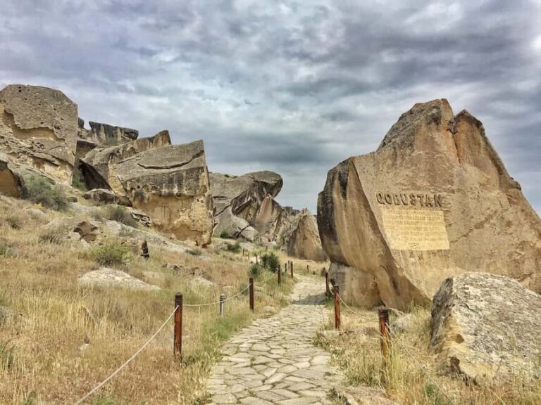 From Baku: Yanar Dag, Gobustan and Absheron Day Trip - Practical Details and Tips