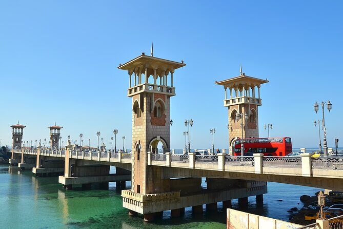 From Cairo: Alexandria Catacombs and Citadel Day Trip with Lunch - Exploring the Itinerary in Detail