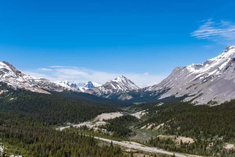 From Calgary/Banff/Canmore: Rockies Day Trip with Icefield - The Itinerary: What to Expect from Dawn to Dusk