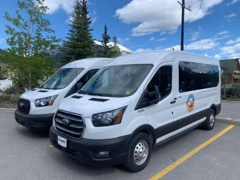From Canmore/Banff: Icefields Parkway Experience - An In-Depth Look at the Icefields Parkway Experience