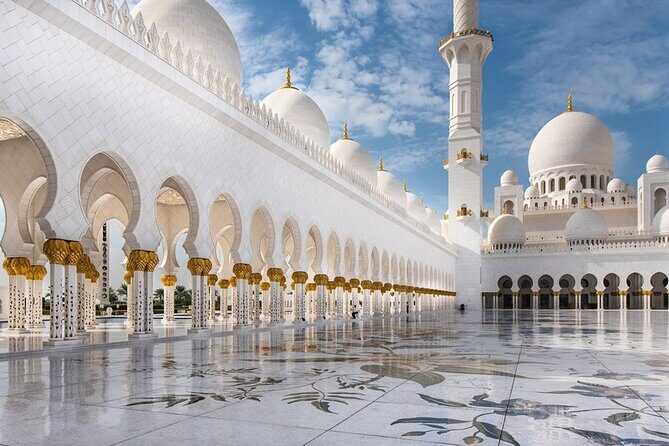 From Dubai: Abu Dhabi Heritage Tour, Qasr Al Watan, Grand Mosque - Starting with Scenic Views and Curiosity Stops