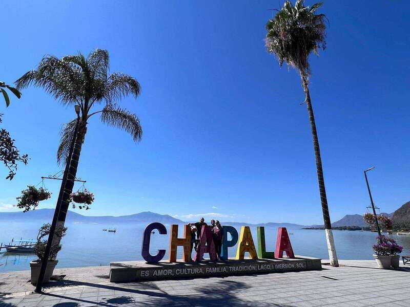From Guadalajara: Enchanting Lake Chapala & Ajijic Day Trip - Exploring Lake Chapala