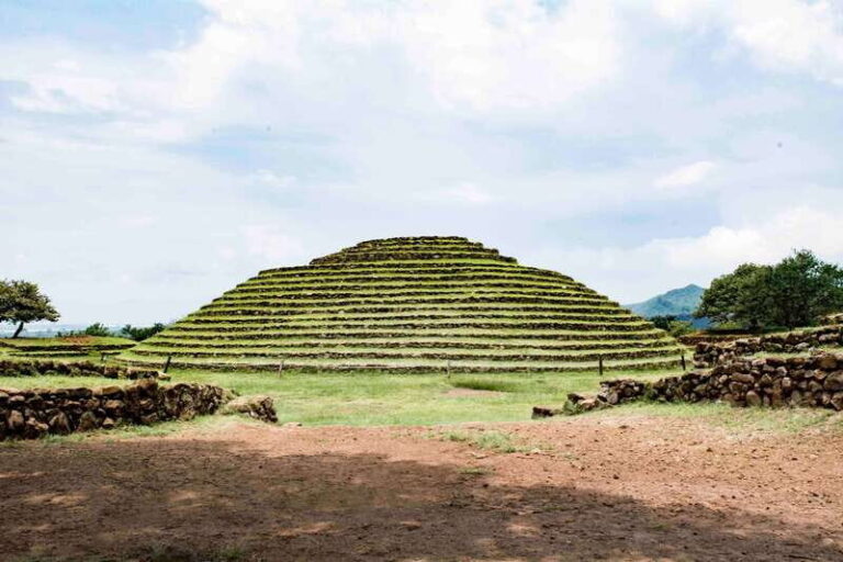 From Guadalajara: Pyramids & Jose Cuervo Tequila Tour - Exploring Guachimontones: The Circular Pyramids