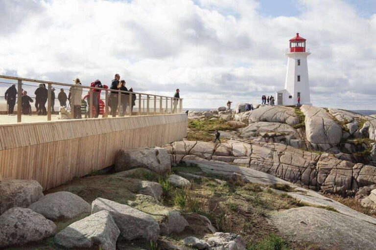 From Halifax: Peggy's Cove Bus Tour - The Value of the Experience