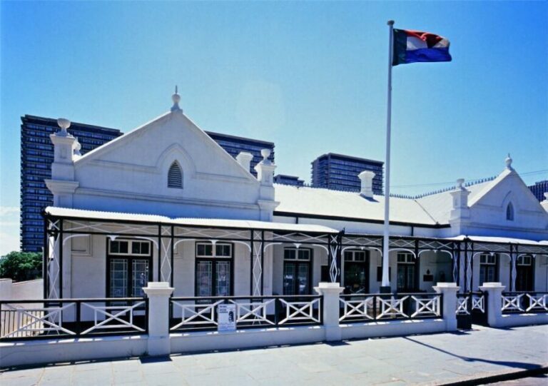 From Johannesburg: Pretoria Guided City Tour - From Johannesburg: Pretoria Guided City Tour