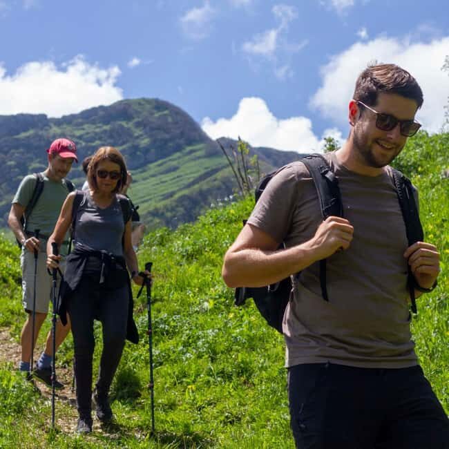 From Kuzun to Laza: Hiking Tour with Waterfalls Adventure - Transportation and Group Dynamics