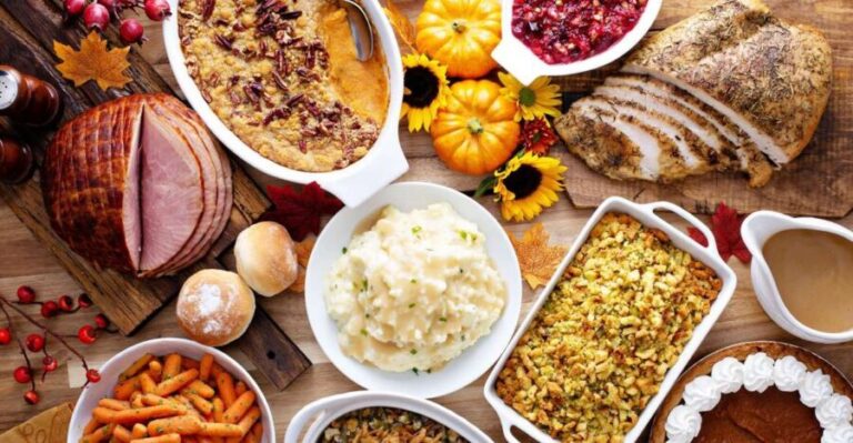 From Ma'alaea: Thanksgiving Dinner Cruise Aboard the Calypso - The Sum Up