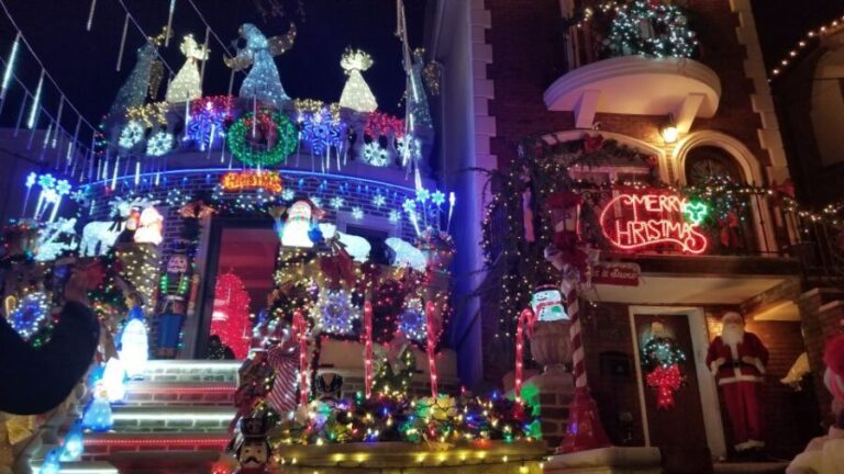 From Manhattan: 4-Hour Brooklyn Christmas Magic Tour - Dyker Heights: The Heart of Christmas Decorations