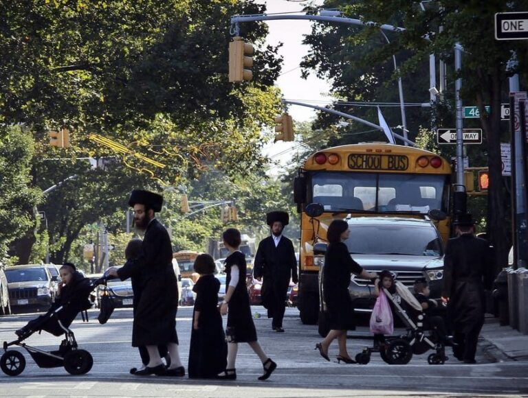 From Manhattan: 5-Hour Bronx, Queens, and Brooklyn Bus Tour - The Value of the Tour