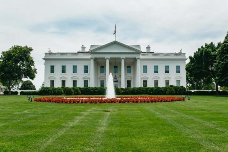 From Manhattan or New Jersey: Washington DC in a Day Tour - The Road and Rest Stops