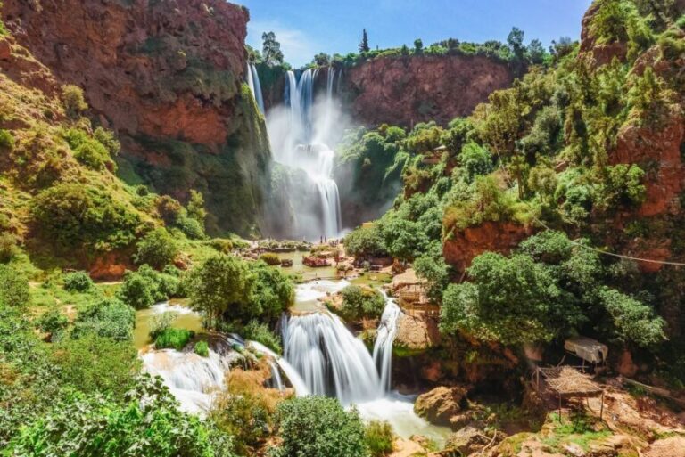 From Marrakech: Ouzoud Waterfalls Guided Hike and Boat Trip - The Arrival: A First Glimpse of the Waterfalls