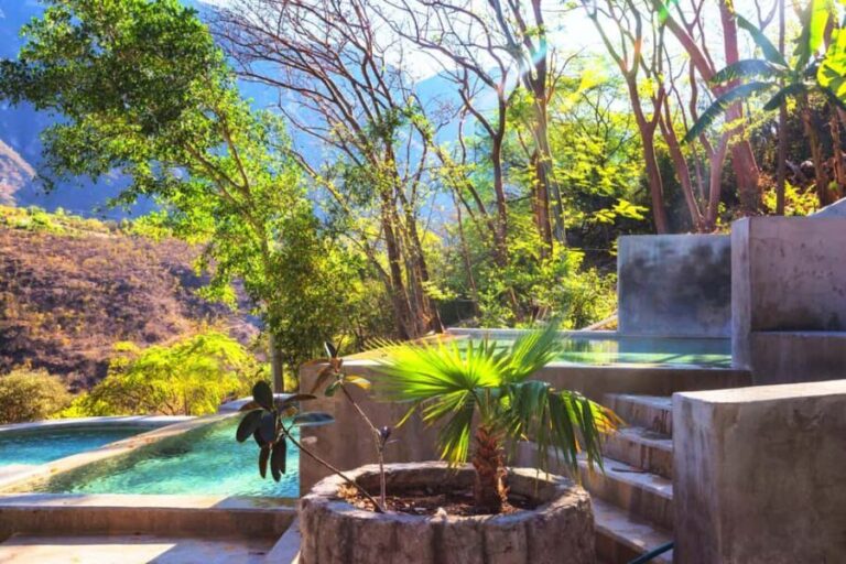 From Mexico City: Exclusive getaway to the Tolantongo caves - The Bottom Line