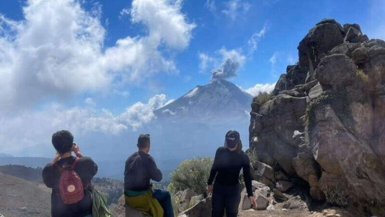 From Mexico City: Hike Iztaccihuatl Volcano with an Alpinist - What’s Included and What to Bring