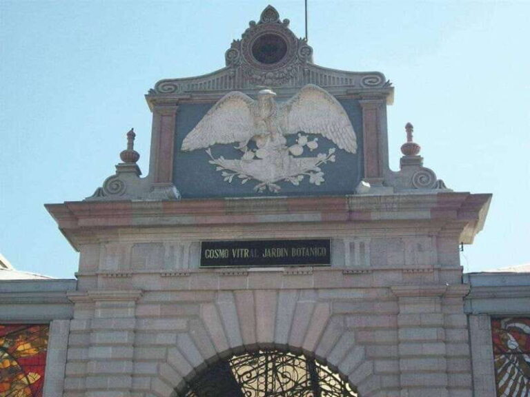 From Mexico City: Magic town Metepec and Toluca - Diving Into the Itinerary