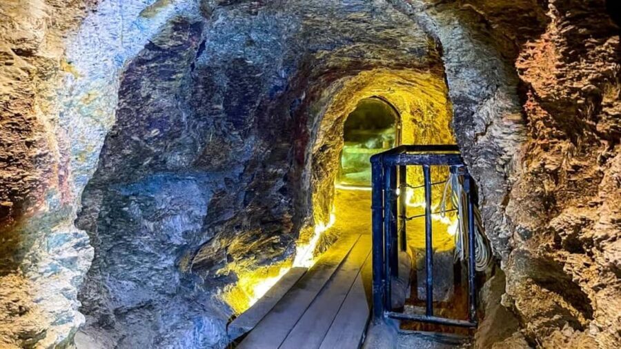From Mexico City: Private Tour of Cuernavaca, Taxco, and the Pre-Hispanic Mine of Taxco