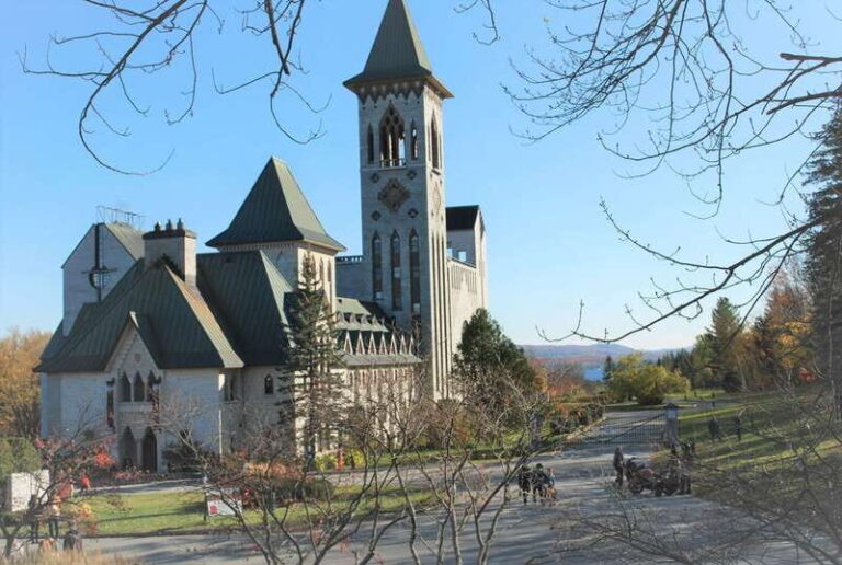 From Montreal: Eastern Townships Region Day Trip - Pricing and Overall Value