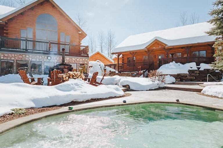 From Montreal: Natur'Eau Spa Day Trip with Admission Ticket - Who Will Love This Experience?