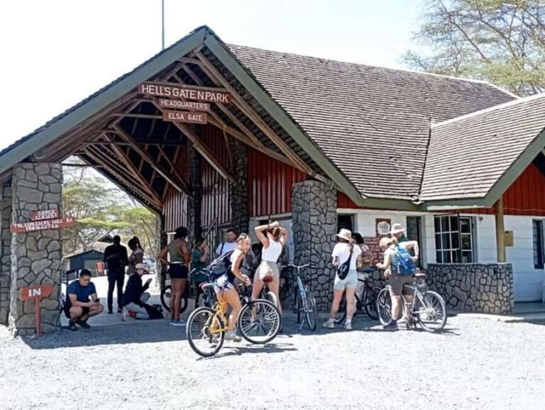 From Nairobi: 2-Day Naivasha Safari with Accommodation - What Does this Tour Mean for You?